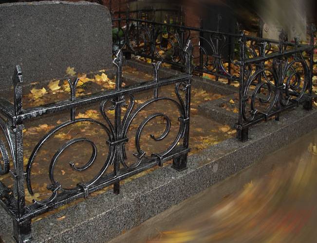Кованые ритуальные ограды, фотография 3