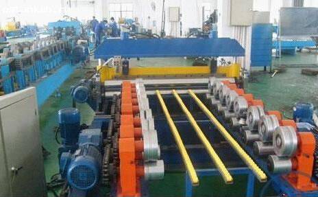 Односторон мобильн профилирующий станок с регулированием ширин, фотография 3