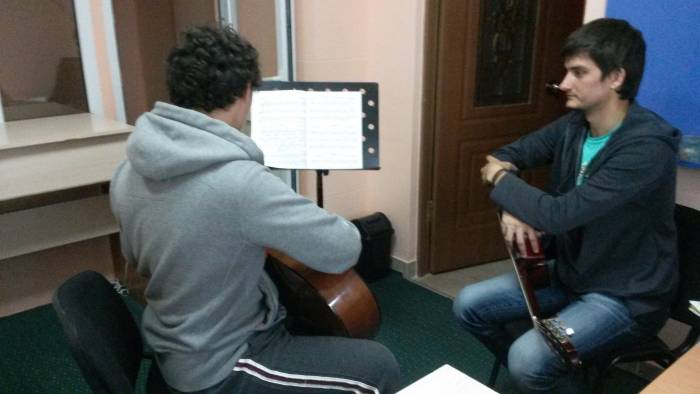 Обучение игре на гитаре с 5 лет, фотография 2