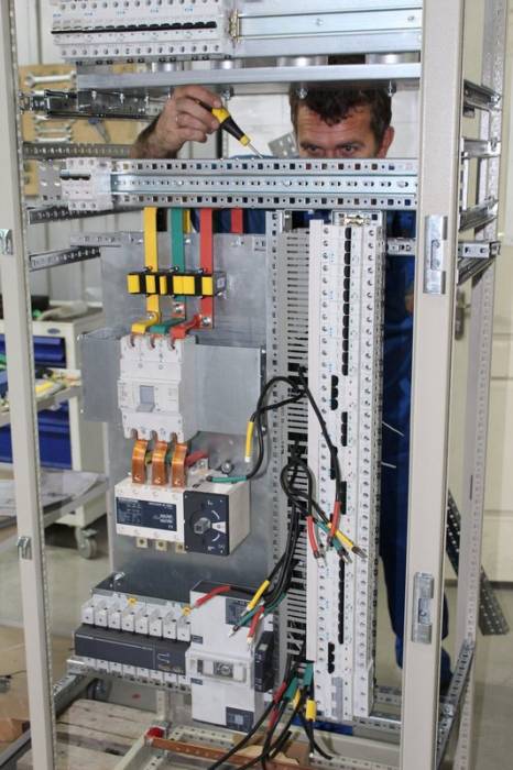 Многофункциональные вводно-распределительные устройства (ВРУ) серии X-Line, фотография 5