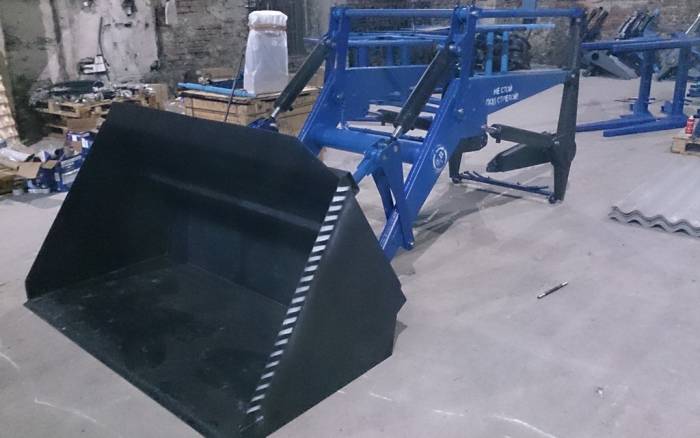 Погрузчик ПКУ-0,8, фотография 4