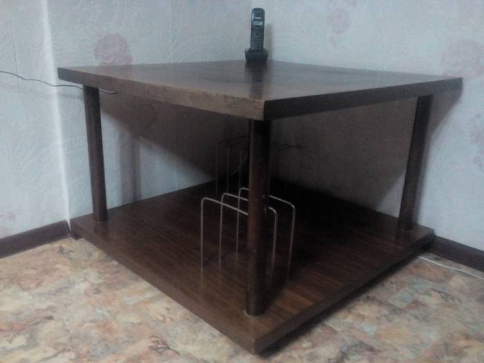 Журнальный столик, фотография 2