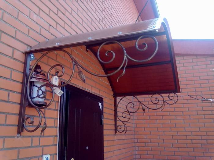 Кузнечный цех изготавливаем ворота решётки оградки козырьки перила лестницы на заказ, фотография 8