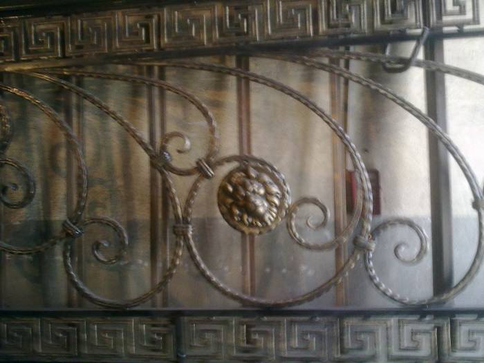 Кузнечный цех изготавливаем ворота решётки оградки козырьки перила лестницы на заказ, фотография 9