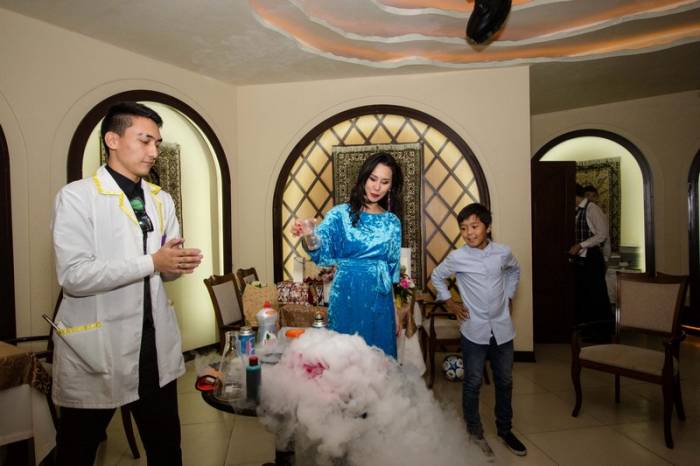 Научное шоу профессора Звездунова- научно-развлекательная шоу-программа для детей и взрослых., фотография 3