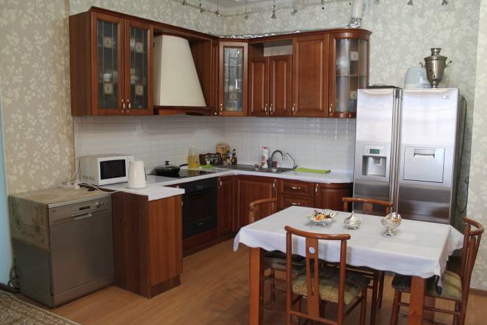 Сдам посуточно 3-х комнатную квартиру в центре, бульвар Бухар-Жырау - Байтурсынова, фотография 2