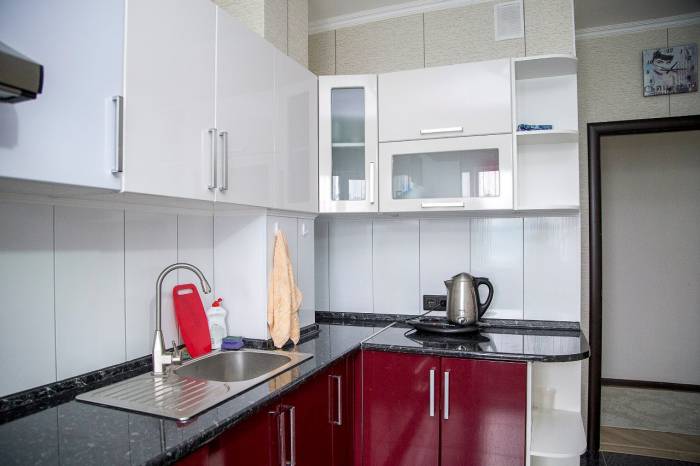 3 комнатная посуточно в ЖК Лазурный квартал 13 этаж, фотография 8