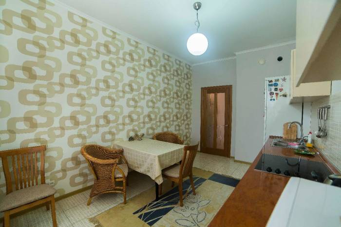 2 комнатная посуточно в ЖК Нурсая, Кунаева 14, фотография 7