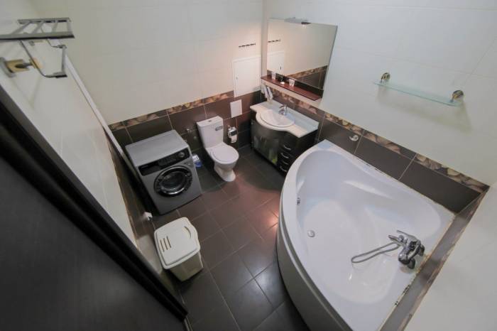 2 комнатная посуточно в ЖК Северное Сияние 19 этаж, фотография 2