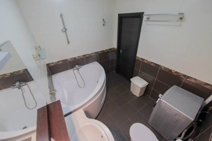 2 комнатная посуточно в ЖК Северное Сияние 19 этаж, фотография 5