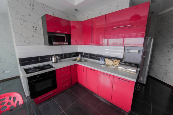 2 комнатная посуточно в ЖК Северное Сияние 19 этаж, фотография 8