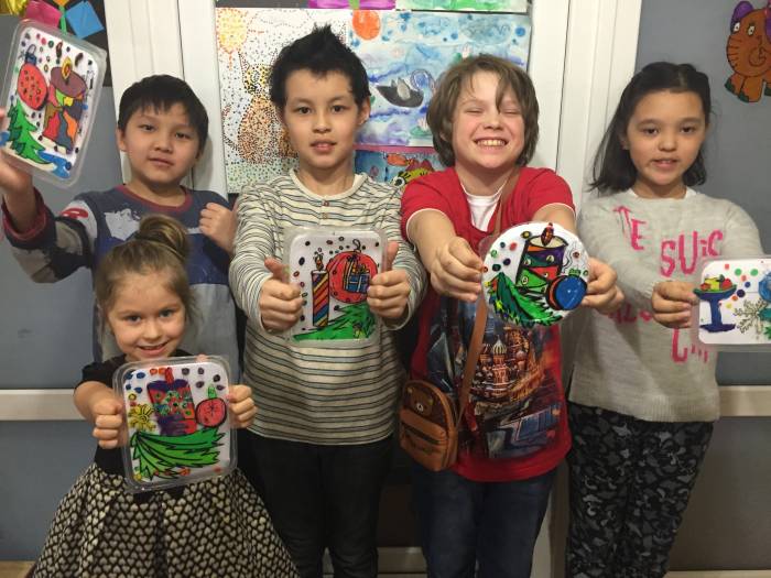 Детскому клубу Буракова требуется педагог по ИЗО, ДПИ, Рисованию песком., фотография 1