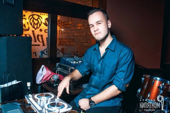 Диджей с опытом работы, фотография 1