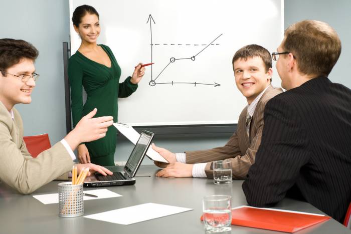 требуется сотрудник с лекторскими навыками , фотография 2