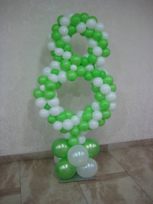 праздничное оформление шарами на 8 марта, фотография 3