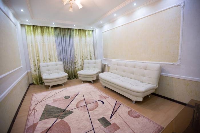 2-ком кв(посуточно)Жандосова/Жарокова, Жарокова 171а, фотография 7