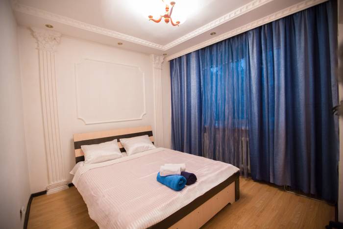 2-ком кв(посуточно)Жандосова/Жарокова, Жарокова 171а, фотография 9