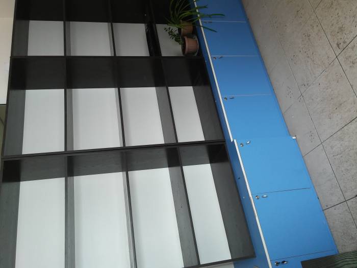 Продам офисный стол, 2 стелажа, и этажерку цвета венге, фотография 2