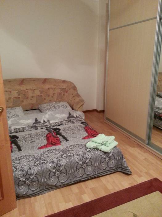 сдам посуточно 1-комнатную квартиру, ул.Кумисбекова, д.8, фотография 1