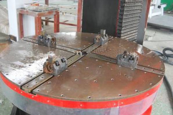 Фрезерный станок по камню вертикальный 1600x1000x500мм для гравировки статуэток и пр., фотография 3