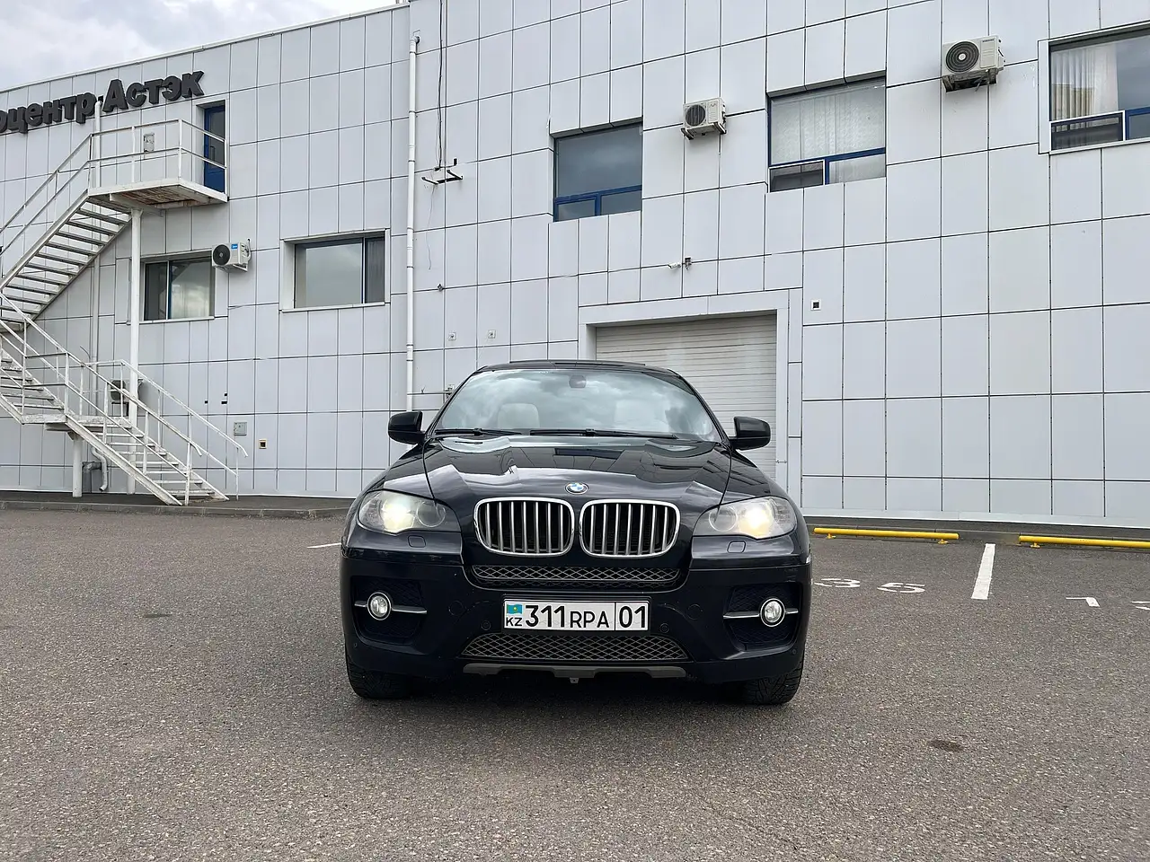 BMW X6 2009 г., фотография 2