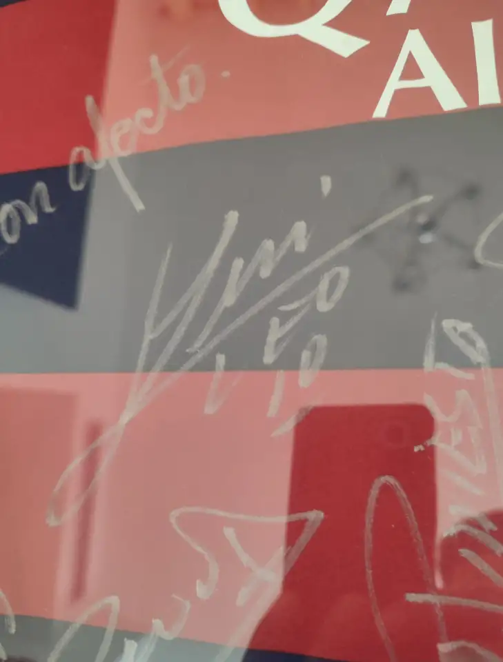 Футболка с автографами игроков FC Barcelona, фотография 10