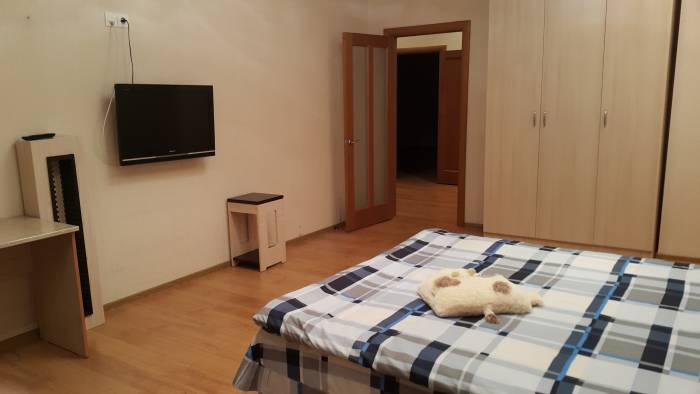 сдаю поквартально четырехкомнатную квартиру, ул. Ленина 5, фотография 5