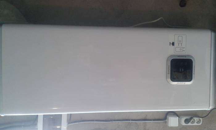 Продам водонагреватель Ariston, фотография 1