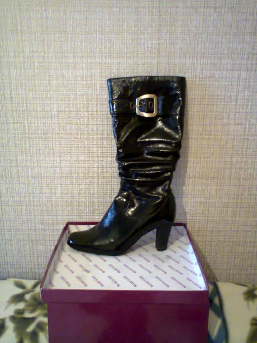 Продам сапоги осенние, лаковые., фотография 1