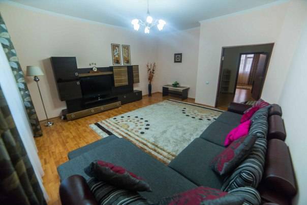 Суточная квартира, Кунаева 14.2, фотография 8