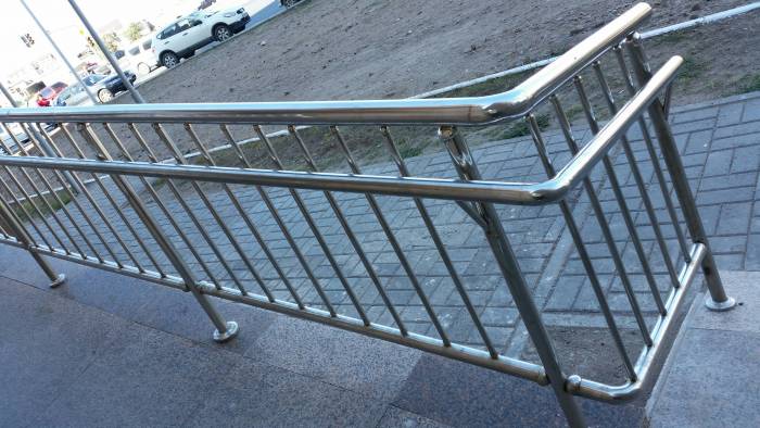 Изготовление и монтаж перил из нержавеющей стали, фотография 3