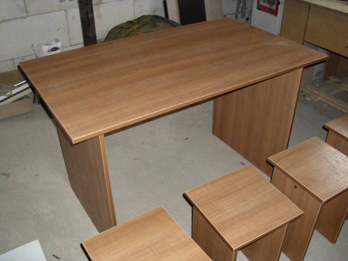 Стол кухонный, фотография 1