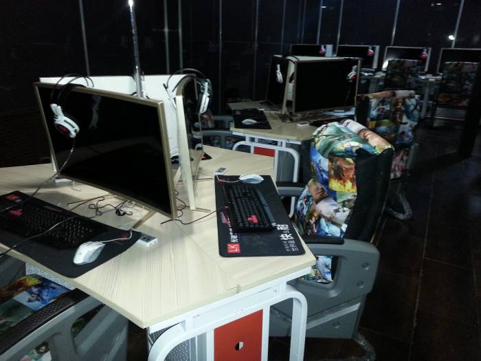 интернет кафе, фотография 1