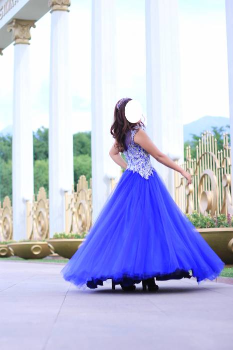 Дешево продаю пышное вечернее платье (на выпускной), фотография 1