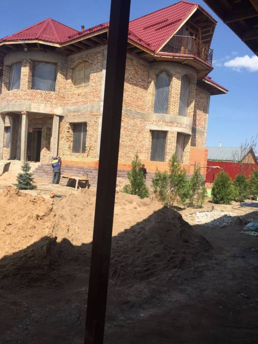 Красные жженные кирпичи, фотография 2