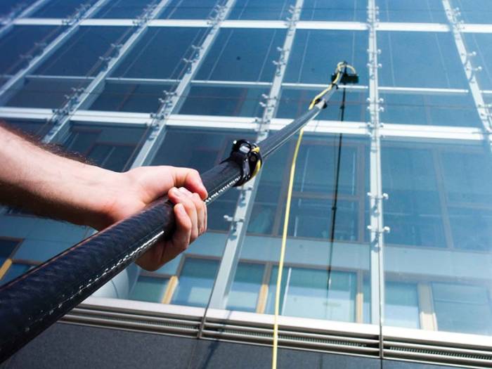 Мойка внутреннего и наружного остекления фасадов зданий., фотография 7
