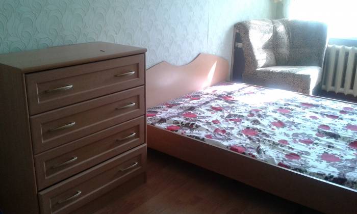 Сдам   комнату  2- ум  девушкам, Жумабаева 18, фотография 1