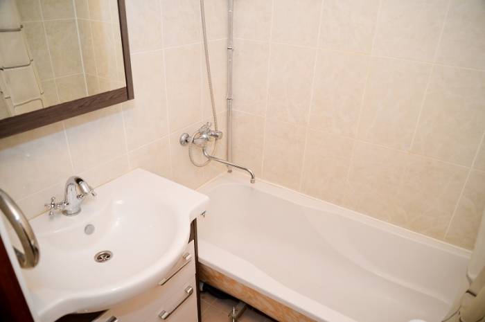  Бесподобная двушка, в центре города!, фотография 1