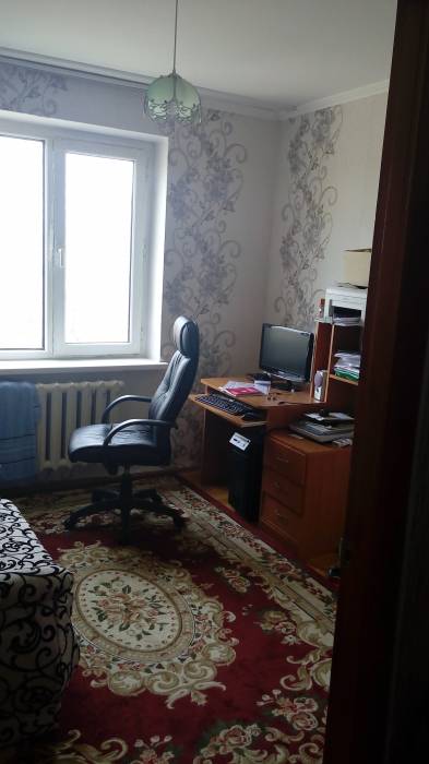 3-х комнатная квартира, 12мкр, 30д., фотография 2