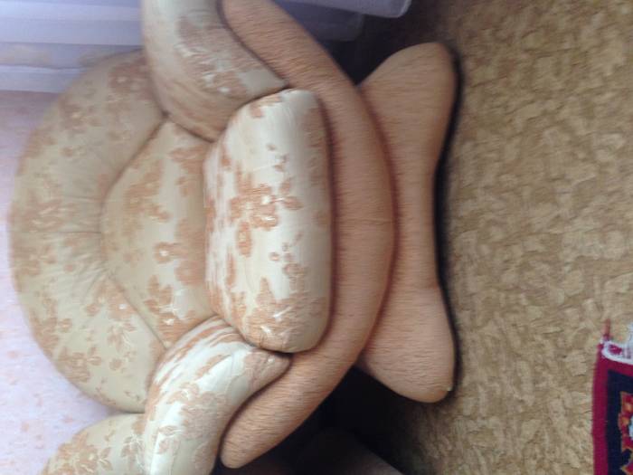 Диван в хорошем состоянии, фотография 3