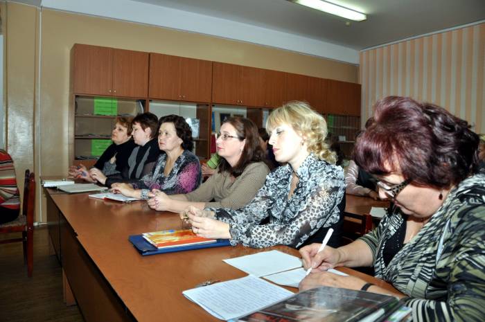 Бывшие педагоги на неполный рабочий день, фотография 1