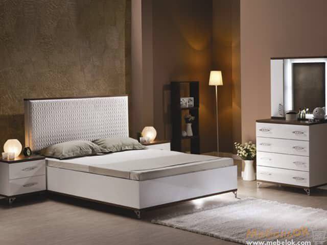 Срочно продам спальный гарнитур 