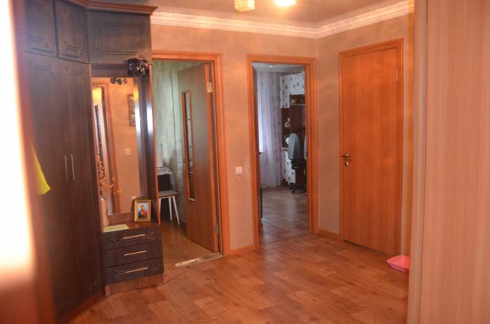 Продаю срочно квартиру, пришахтинск 23 мик-он, фотография 8