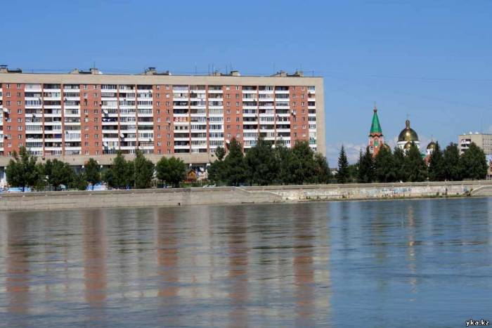 Продам 3 комн 37 000 000 тг 9/9 эт улучш кирп, Набережная им. Е.П.Славского 40, фотография 1