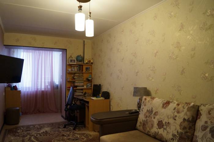 Продам 2 комн. квартиру 11мкр. 1 дом. 13500000т., фотография 3