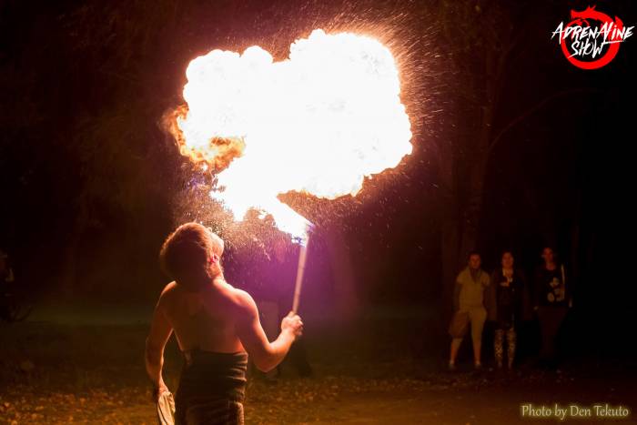 Световое  и огненное шоу Adrenaline , фотография 2