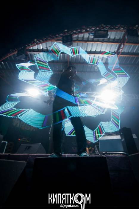 Световое  и огненное шоу Adrenaline , фотография 6