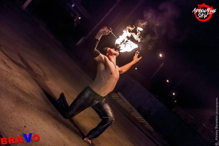 Световое  и огненное шоу Adrenaline , фотография 8
