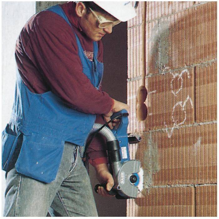 Штробление стен под электропроводку, фотография 3