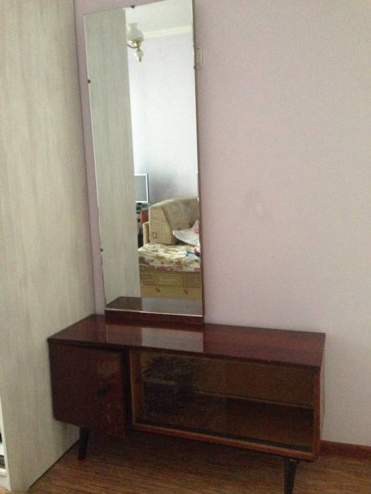 Трюмо с зеркалом, фотография 1